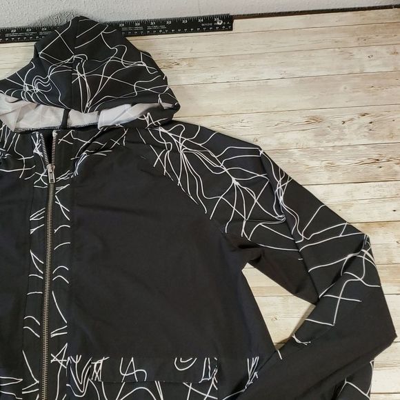 Fabletics Full Zip Hooded Jiae Jacket Women’s XXL Black With White‎ Line Design - Picture 3 of 15